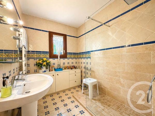 Maison à vendre  8 pièces - 170,85 m 2   VENCE  - 06