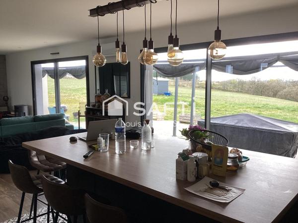 Propriété 193 m2, studio séparé, jardin de 5000 m²