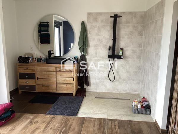 Propriété 193 m2, studio séparé, jardin de 5000 m²