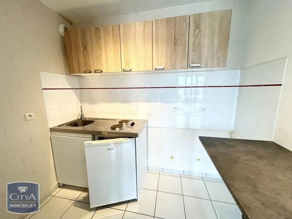 Appartement à louer 2 pièces 39.83m² Nevers (58000)