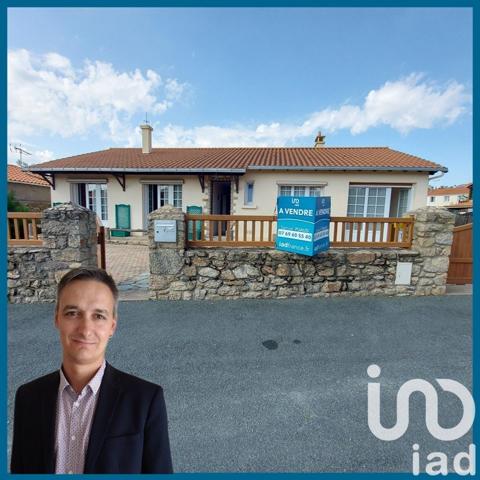 Maison 7 pièces de 128 m² à Mortagne-sur-Sèvre (85290)