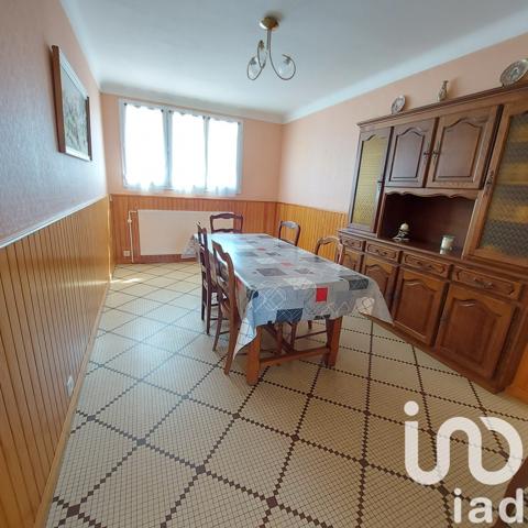 Maison 7 pièces de 128 m² à Mortagne-sur-Sèvre (85290)