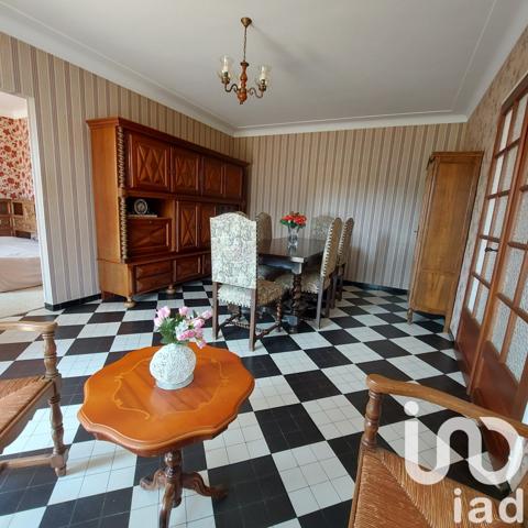 Maison 7 pièces de 128 m² à Mortagne-sur-Sèvre (85290)