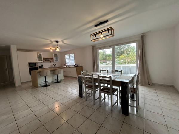 Calais pavillon semi plain-pied 3 chambres, jardin