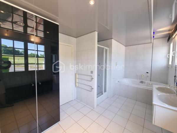 Maison traditionnelle de 195 m²