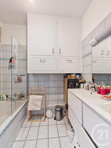 Appartement T4 à vendre  4 pièces - 98,49 m2 CHAMALIERES - 63