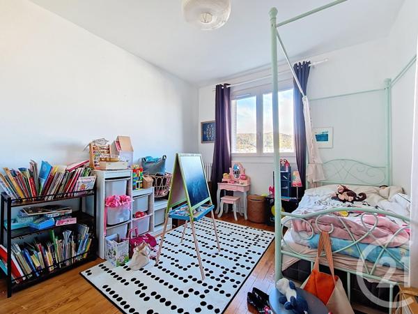 Appartement T4 à vendre  4 pièces - 98,49 m2 CHAMALIERES - 63