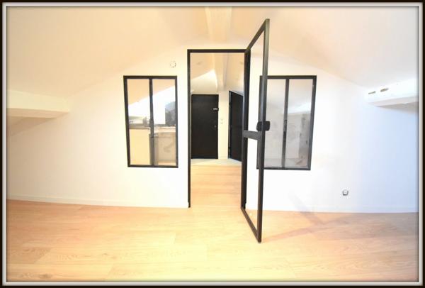 Appartement à vendre 2 pièces dernier étage.