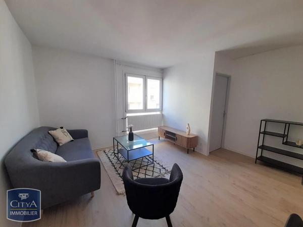 Appartement à louer 3 pièces 64.55m² Lille (59000)