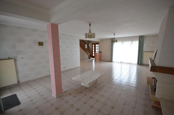 COULOMMIERS (77) à vendre maison individuelle de 6 pièces et sous-sol total