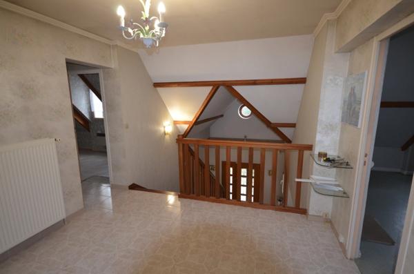 COULOMMIERS (77) à vendre maison individuelle de 6 pièces et sous-sol total