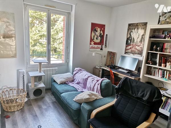 RENNES - Secteur Alphonse Guérin, Immeuble de 6 logements et 2 locaux commerciaux