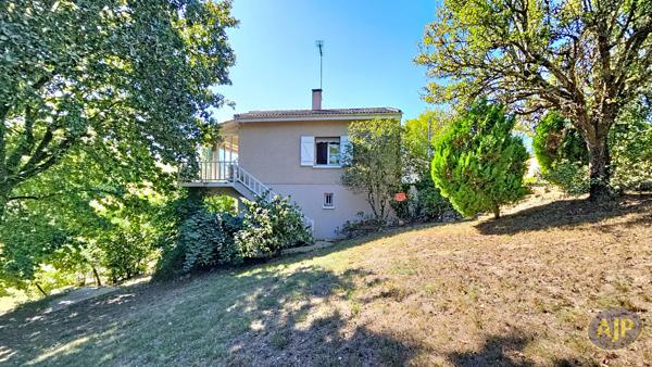 Maison à vendre Castillon La Bataille - 6 pièces, 154m² avec 4 chambre(s) à 172 000€ - AJP Immobilier Libourne