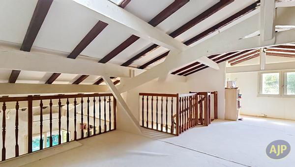 Maison à vendre Castillon La Bataille - 6 pièces, 154m² avec 4 chambre(s) à 172 000€ - AJP Immobilier Libourne