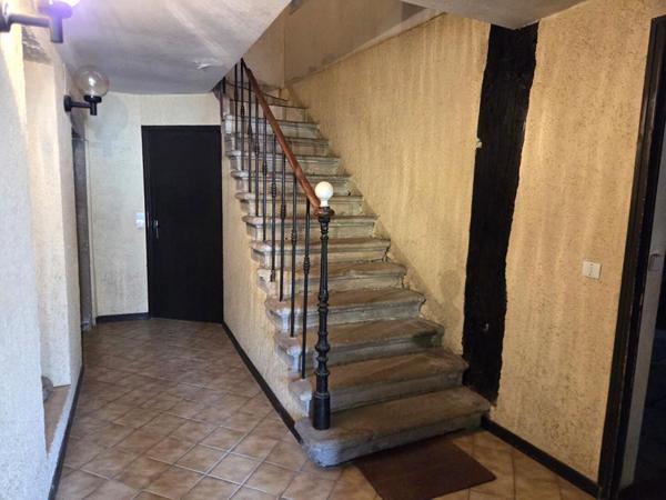 Ferme sur plus de 1600m² de terrain plat