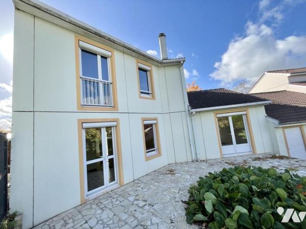 Pavillon 6 pièces avec jardin et garage