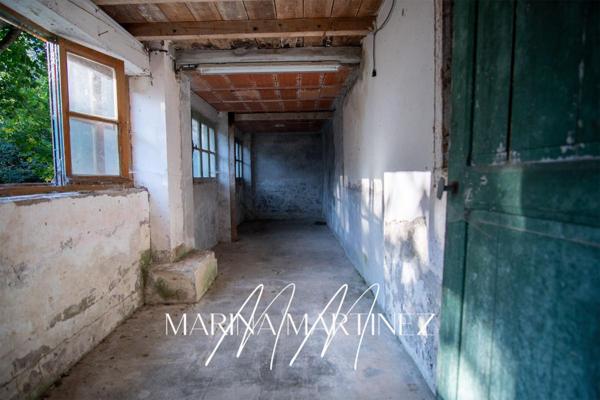 Corps de ferme du XIXe siècle avec jardin attenant