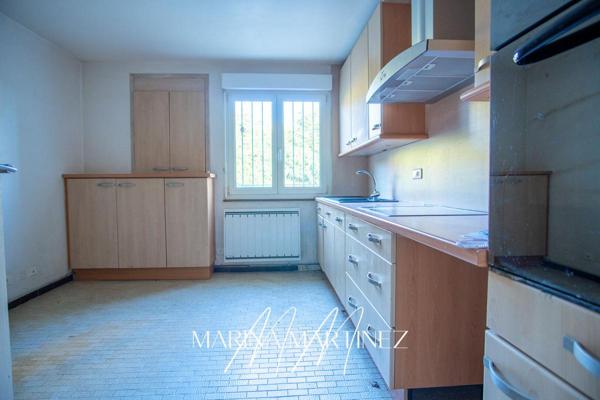 Corps de ferme du XIXe siècle avec jardin attenant