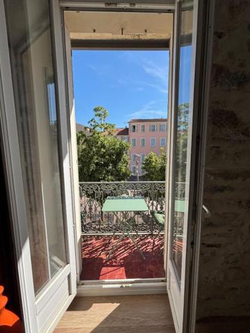 NOUVEAU Appartement Hyeres 4 pièce(s) 85 m2