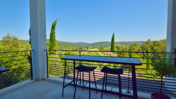 Uzès région, vue panoramique, magnifique Bastide de 400 m², spacieuse et accueillante, style et confort contem Uzès (30700)