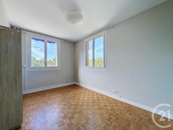 Appartement F5 à vendre  5 pièces - 84,90 m 2   CHATOU  - 78
