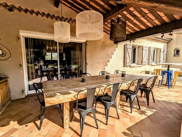 Belle villa 4 chambres, bureau, garage, piscine