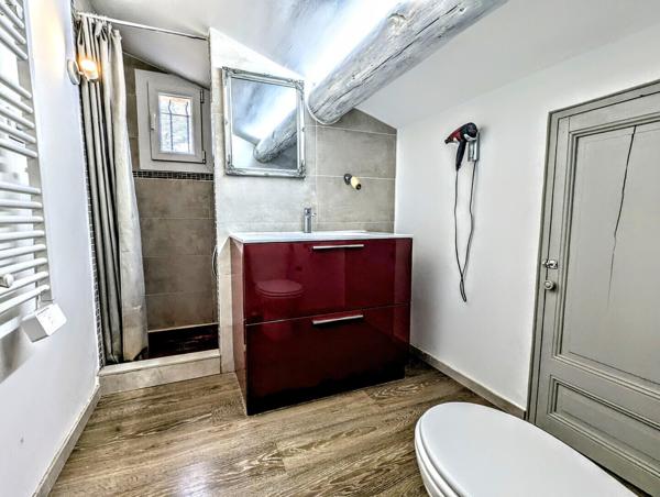 Belle villa 4 chambres, bureau, garage, piscine