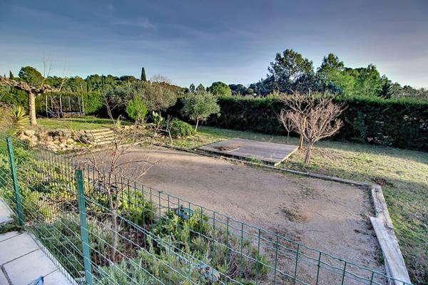 EXCLUSIVITÉ - Maison à Lorgues T4 sur 2145 m² de terrain avec une belle piscine et garage