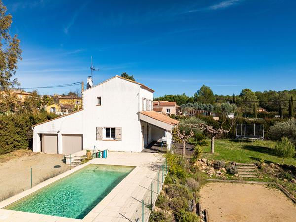 EXCLUSIVITÉ - Maison à Lorgues T4 sur 2145 m² de terrain avec une belle piscine et garage