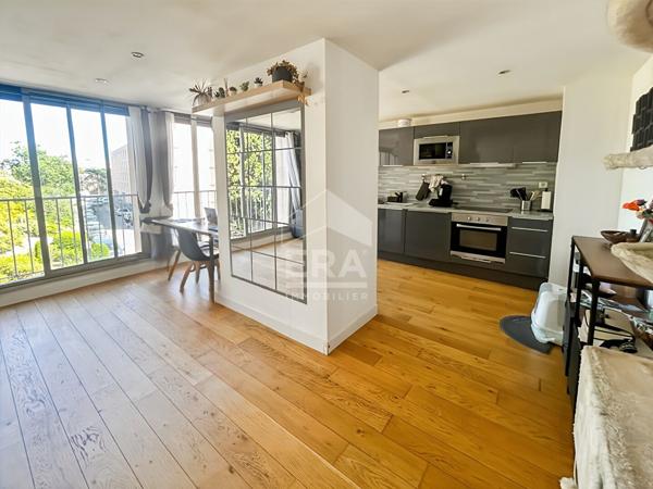 MARSEILLE 15ème - T3 DE 66 M² ENTIÈREMENT RÉNOVÉ - RÉSIDENCE FERMÉE - CLIMATISATION - CAVE