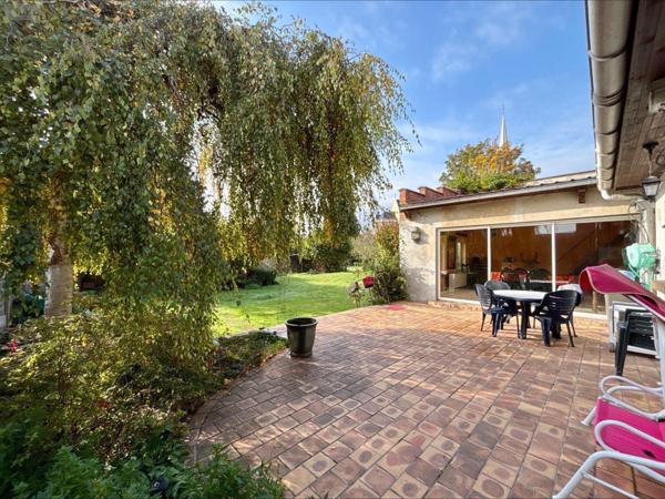 Maison de ville à vendre à Estaires dans le Nord (59940), ref : D2451   
Centre Ville