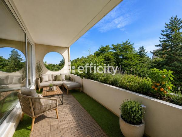Appartement
         4 pièces
        - 100 m² Exclusivité 265 000 € *