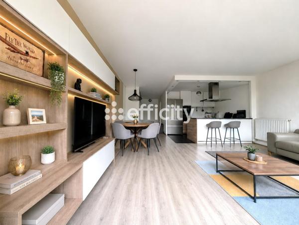 Appartement
         4 pièces
        - 100 m² Exclusivité 265 000 € *