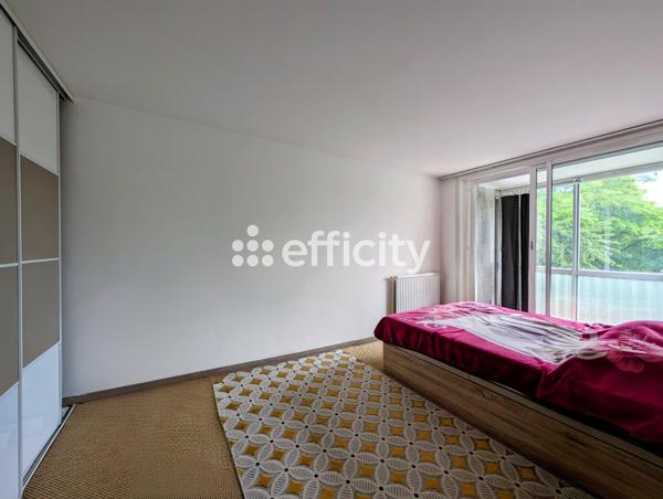 Appartement
         4 pièces
        - 100 m² Exclusivité 265 000 € *