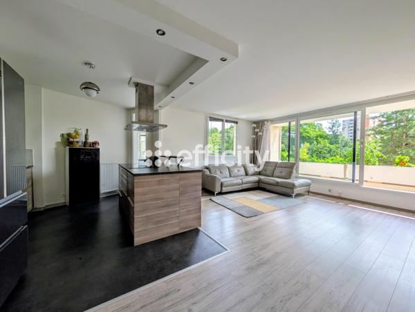 Appartement
         4 pièces
        - 100 m² Exclusivité 265 000 € *