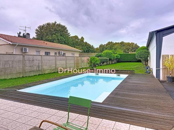 Maison à vendre 10 pièces de 165 m²