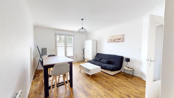 Location                                                      Appartement
                        
                     1 pièces                      29 m2                     à Chartres