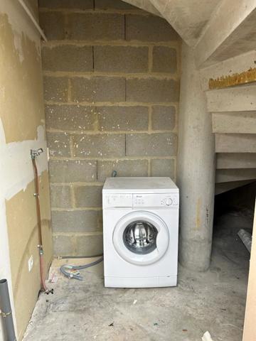 Location                                                      Appartement
                        
                     1 pièces                      29 m2                     à Chartres
