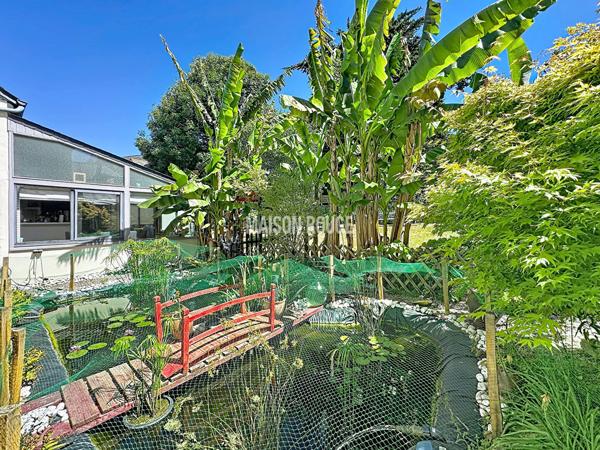 CANCALE CENTRE-VILLE ÉLÉGANTE MAISON DE CHARME EN PIERRE AVEC JARDIN PAYSAGER