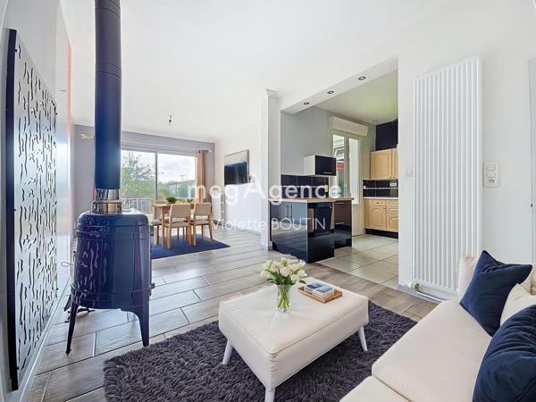 Maison à VILLEDIEU-LA-BLOUERE, 49450 - 5 pièces 120m²