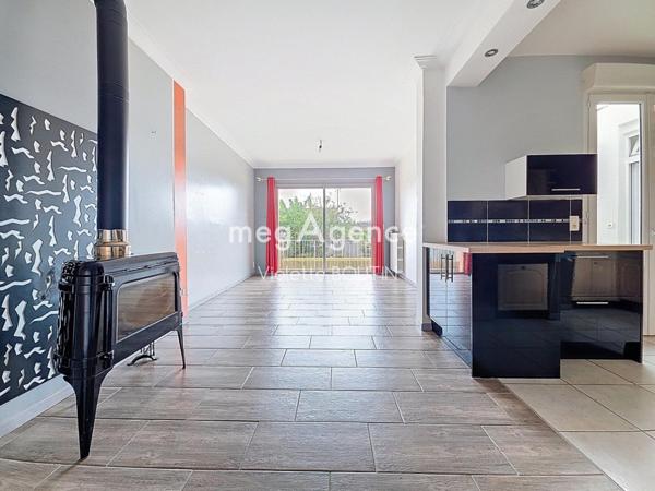 Maison à VILLEDIEU-LA-BLOUERE, 49450 - 5 pièces 120m²