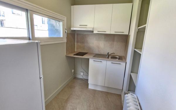 Appartement à louer    1 pièce •  Oullins