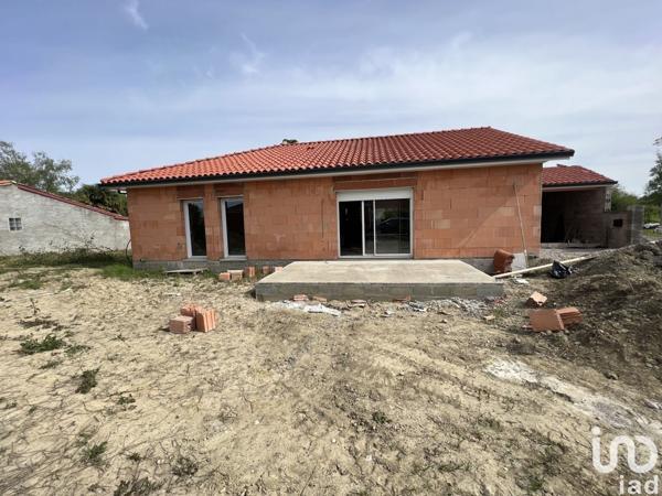 Maison 4 pièces de 110 m² à Orleix (65800)