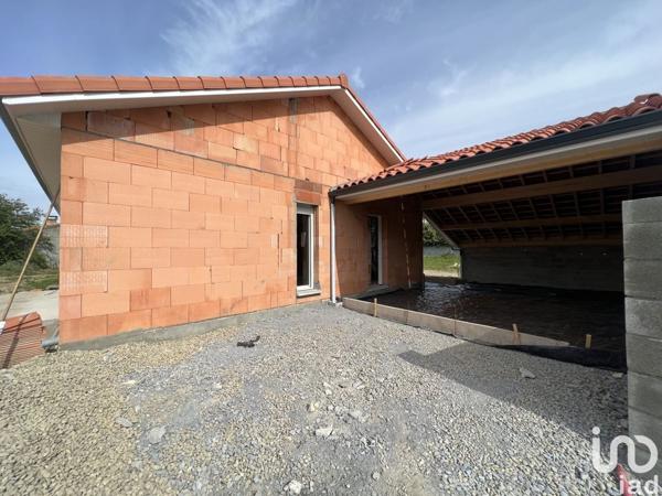 Maison 4 pièces de 110 m² à Orleix (65800)