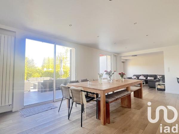 Maison à vendre 8 pièces 214 m² Lésigny