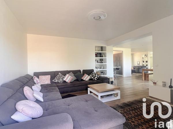 Maison à vendre 8 pièces 214 m² Lésigny