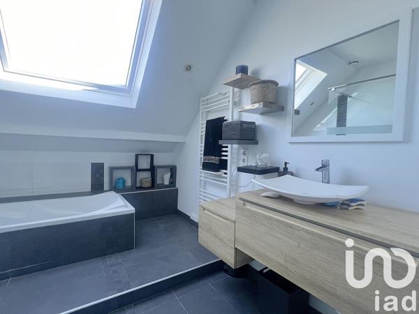 Maison à vendre 8 pièces 214 m² Lésigny