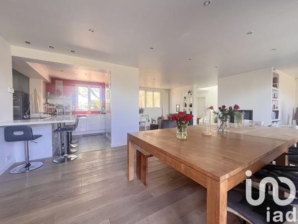 Maison à vendre 8 pièces 214 m² Lésigny