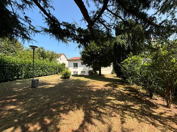 Maison Civray