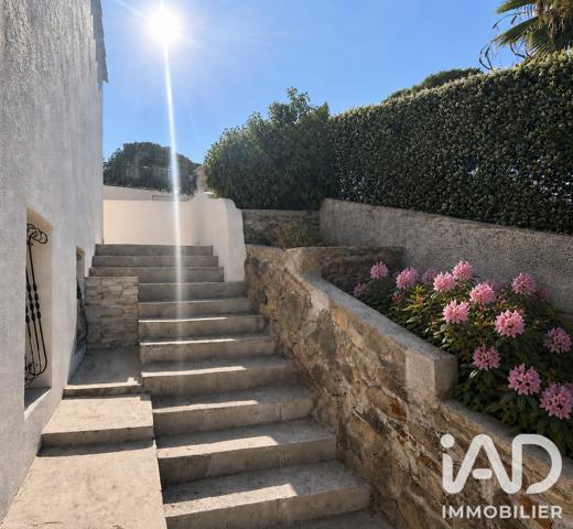 Maison à vendre 5 pièces 143 m² Fréjus